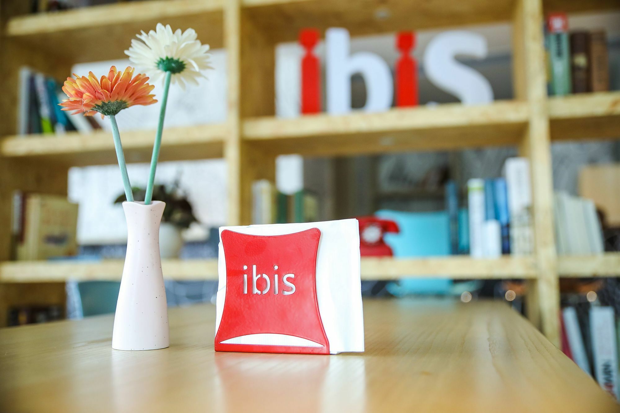 Отель Ibis Wuxi Yixing South Renmin Rd Экстерьер фото